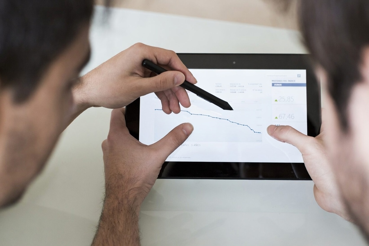 Blogger checking analytics with flat traffic &mdash; publishing into silence